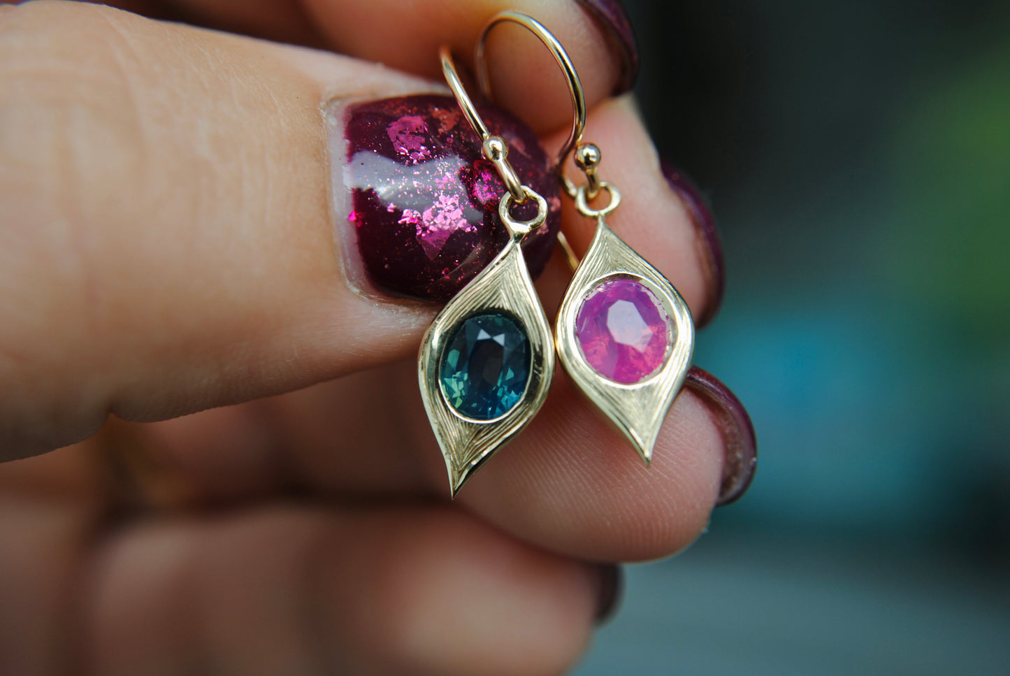 Mismatch Opalescent Sapphire Engraved Earrings