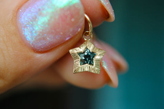 ENGRAVED PUFFY STAR CHARMS - 4.5MM MONTANA SAPPHIRE