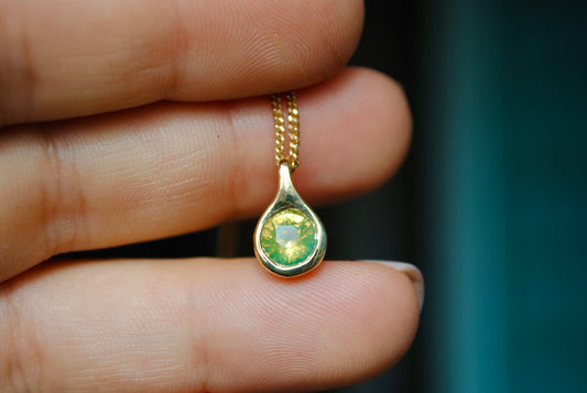 Opalescent Green Sapphire Droplet