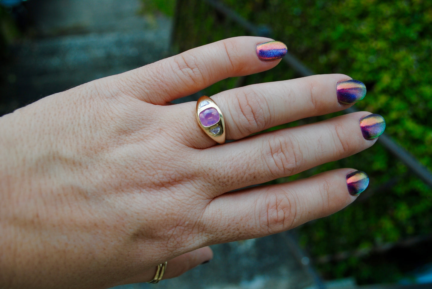 Moon Bombe Ring with 1.58 carat opalescent pink sapphire and diamonds