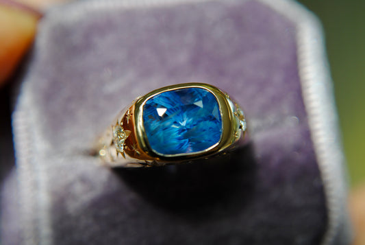 COSMIC GALAXY SIGNET - ONE OF A KIND - 3.53 CT SAPPHIRE AND DIAMONDS