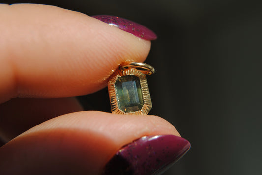 Jellybean Engraved Mossy Green Silky Sapphire