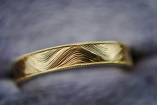 Wavy Engraved Band