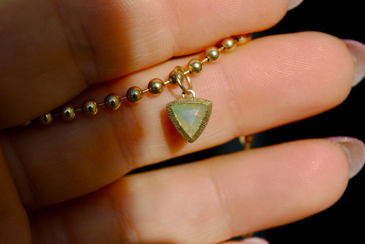 Jellybean Engraved Opalescent Yellow Sapphire