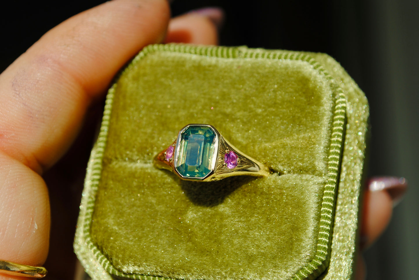 TEAL AND PINK SAPPHIRE VERTICAL SIGNET RING - ONE OF A KIND