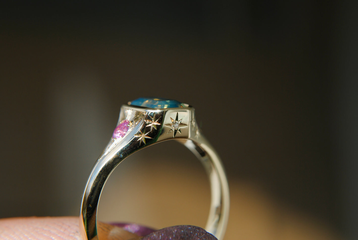TEAL AND PINK SAPPHIRE VERTICAL SIGNET RING - ONE OF A KIND